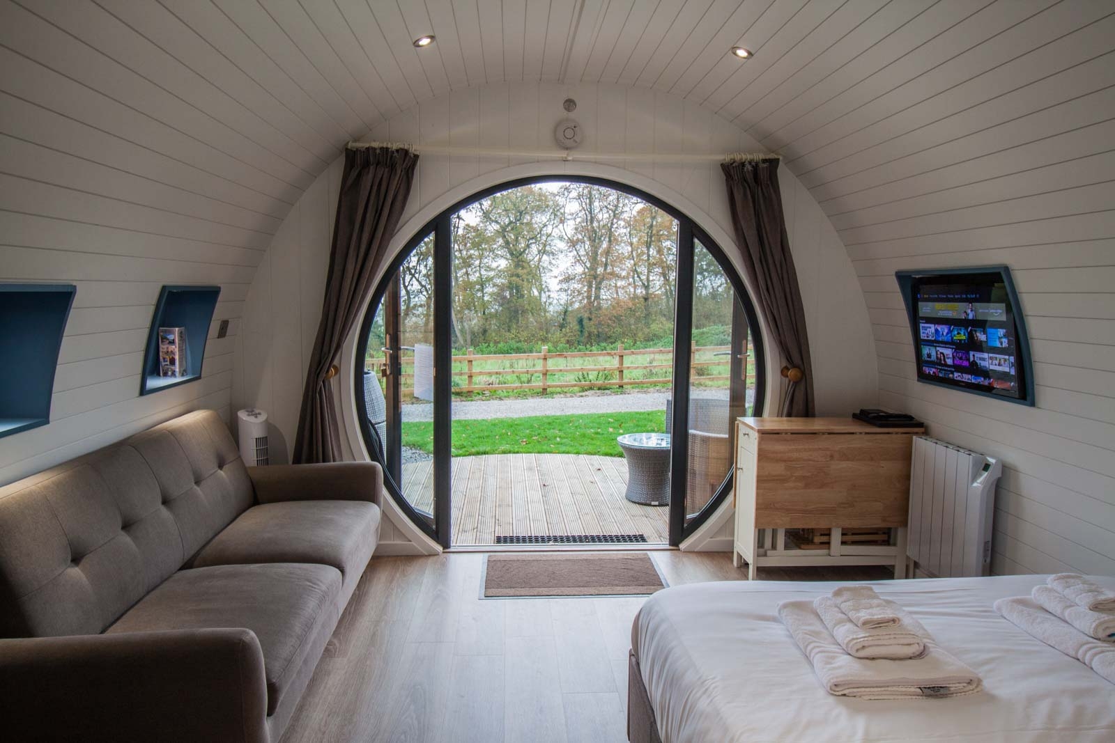Glamping Pods - A Luxury Camping Experience in the Yarra Valley - My Poppet  Living